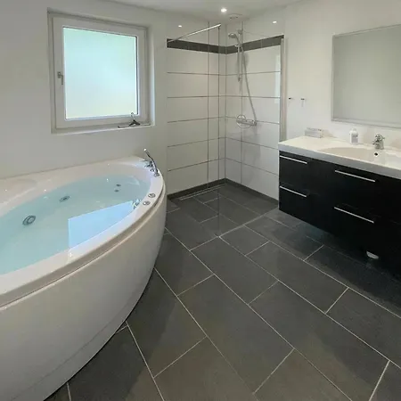 Dom wakacyjny Cozy In Nykobing Sj With House Sea View Tjørneholm
